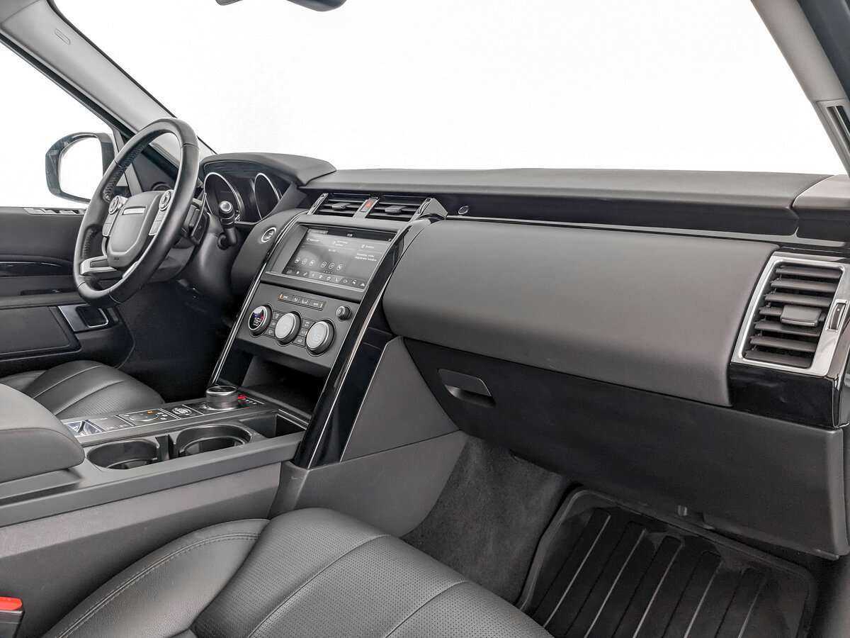 Land Rover Discovery 2018 года с пробегом. Фото: #6