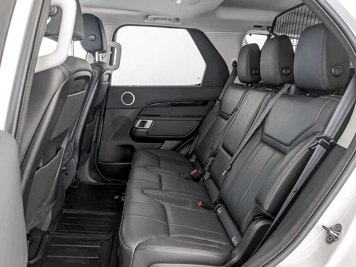 Land Rover Discovery 2018 года с пробегом. Фото: #7