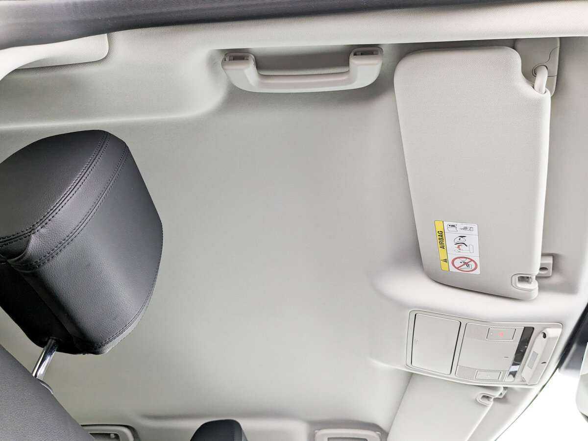 Land Rover Discovery 2018 года с пробегом. Фото: #16