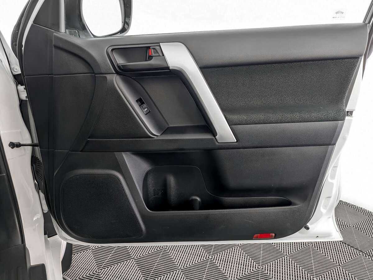 Toyota Land Cruiser Prado 2019 года с пробегом. Фото: #20