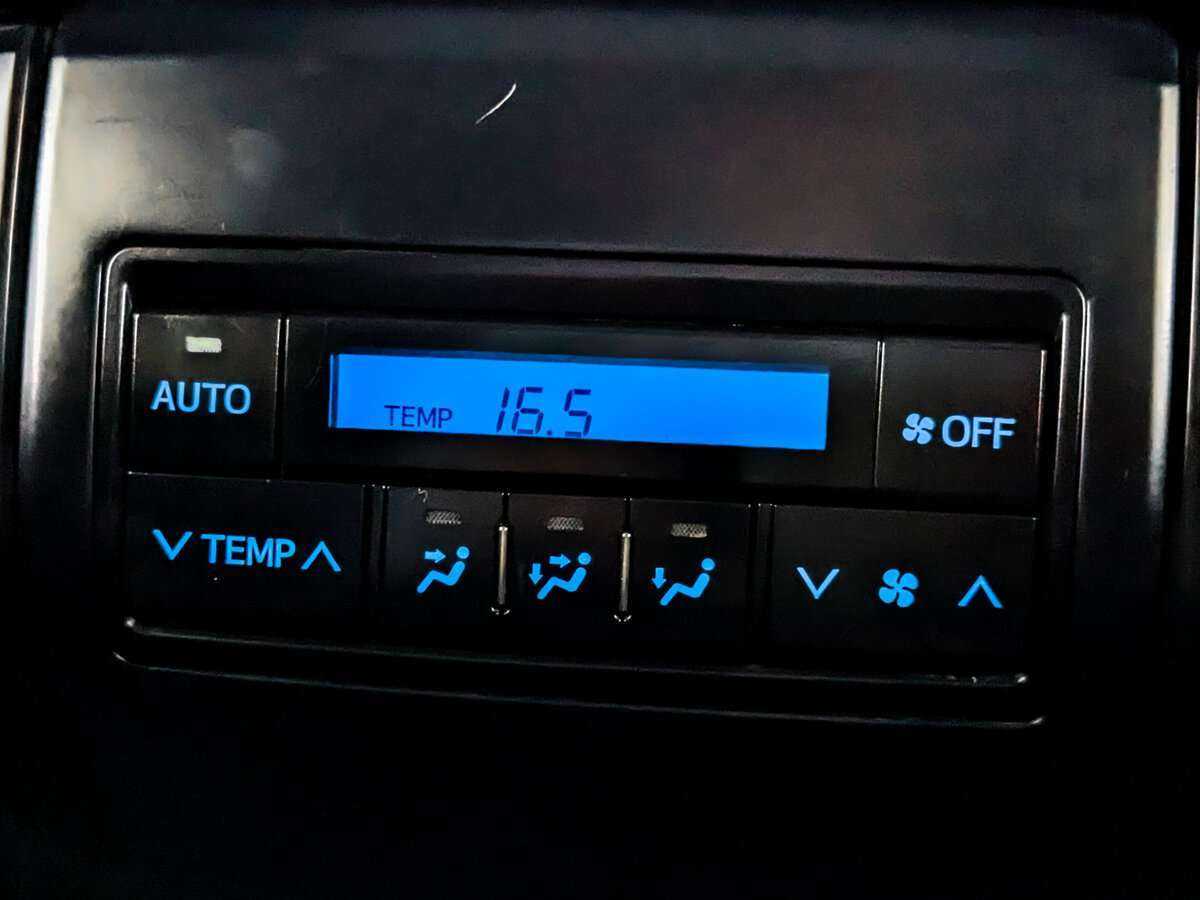 Toyota Land Cruiser Prado 2019 года с пробегом. Фото: #22