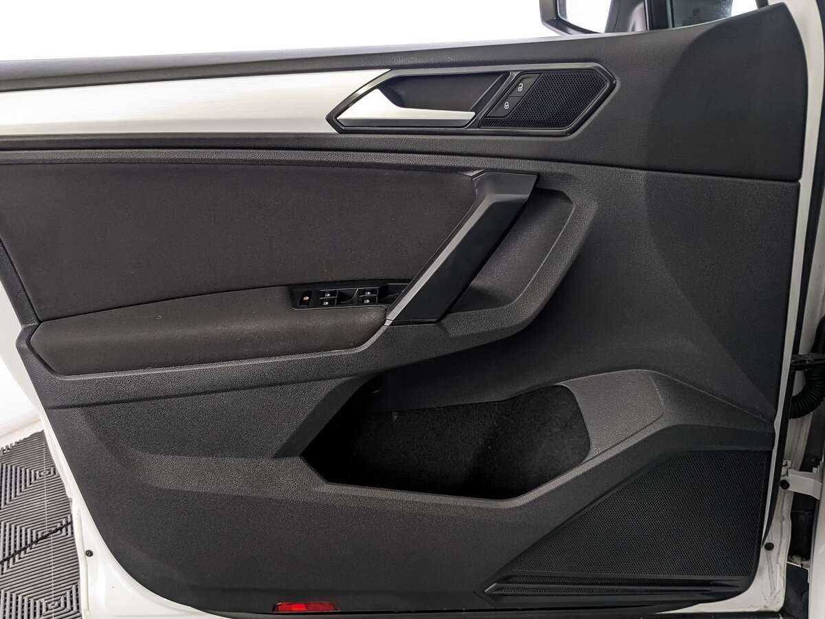 Volkswagen Tiguan 2018 года с пробегом. Фото: #14