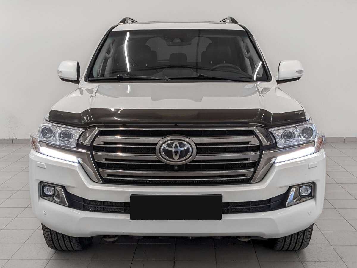 Toyota Land Cruiser 2017 года с пробегом. Фото: #1