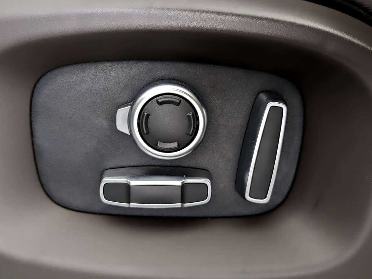 Land Rover Range Rover 2017 года с пробегом. Фото: #16