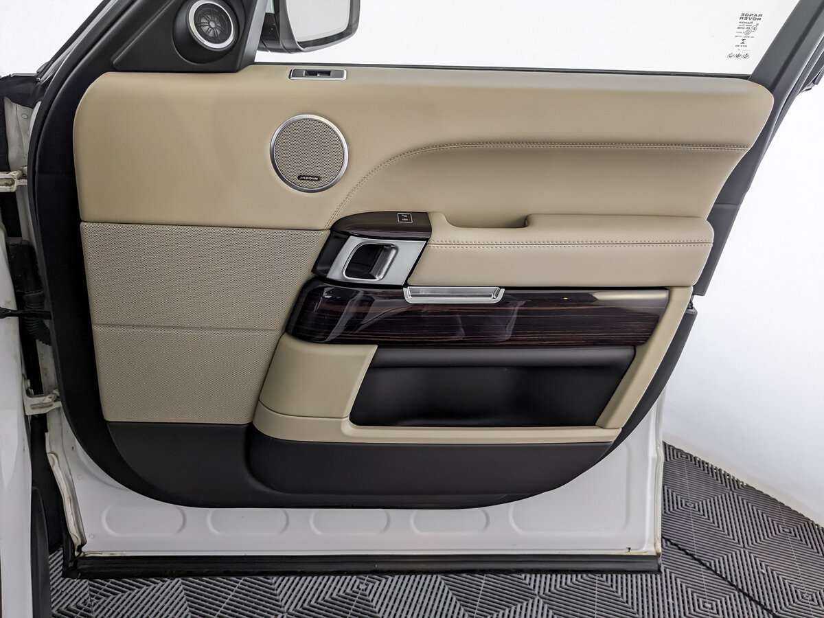 Land Rover Range Rover 2017 года с пробегом. Фото: #21