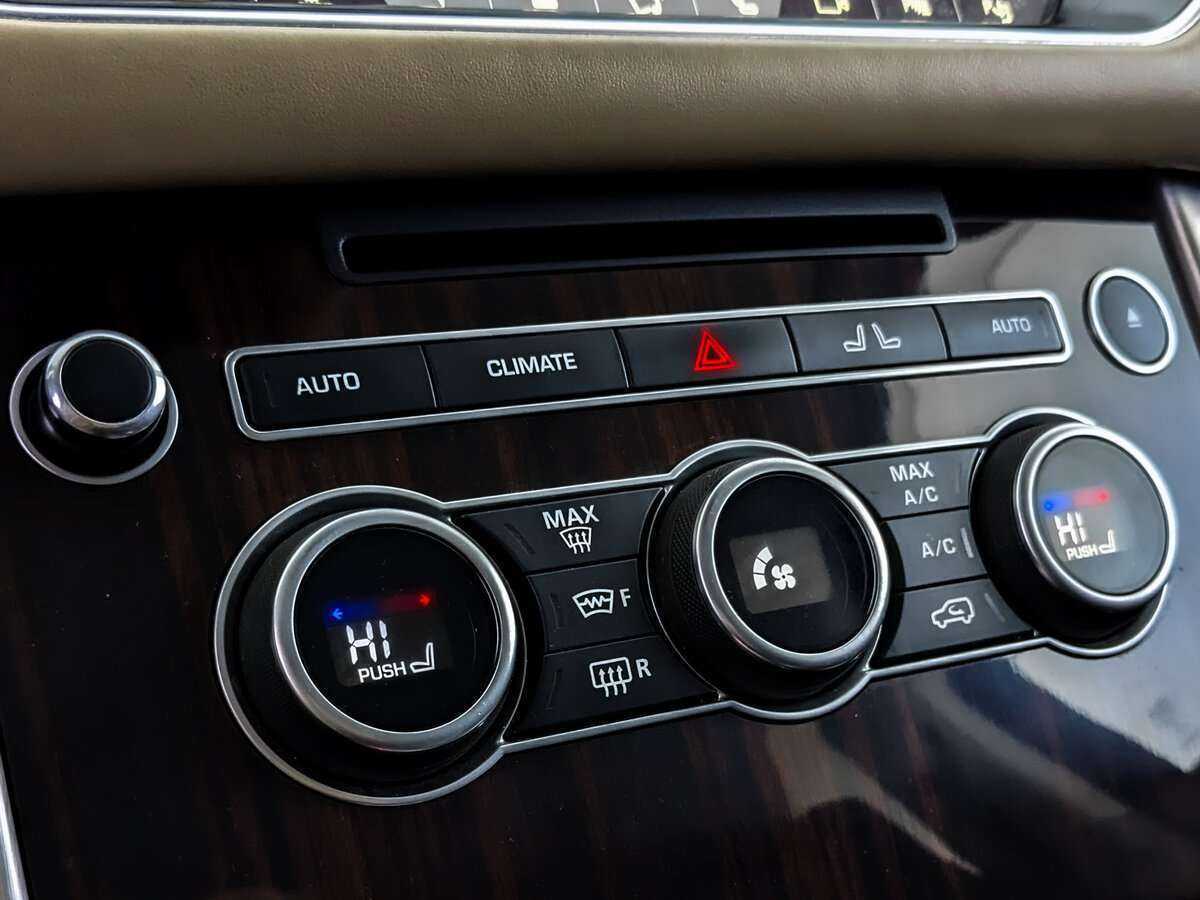 Land Rover Range Rover 2017 года с пробегом. Фото: #23