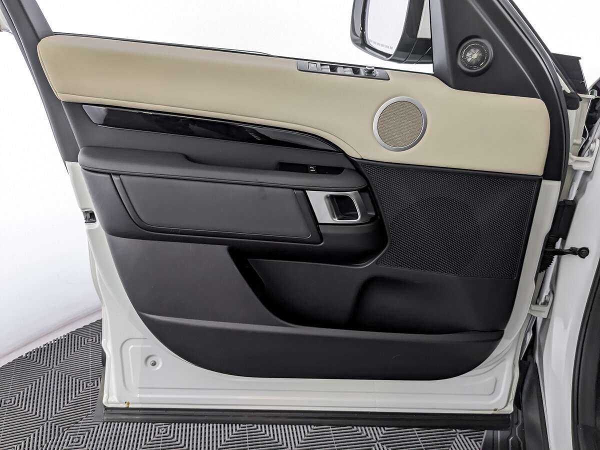 Land Rover Discovery 2018 года с пробегом. Фото: #14