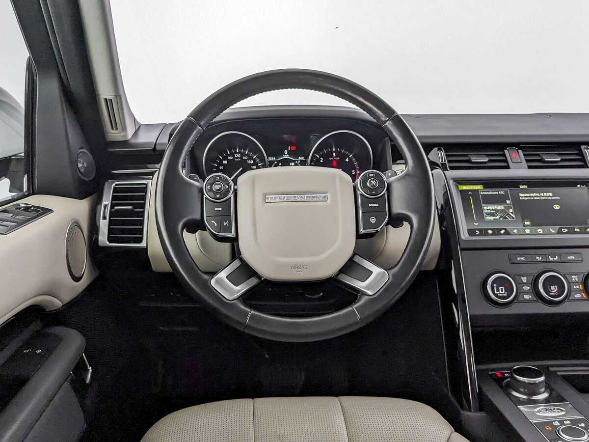 Land Rover Discovery 2018 года с пробегом. Фото: #17