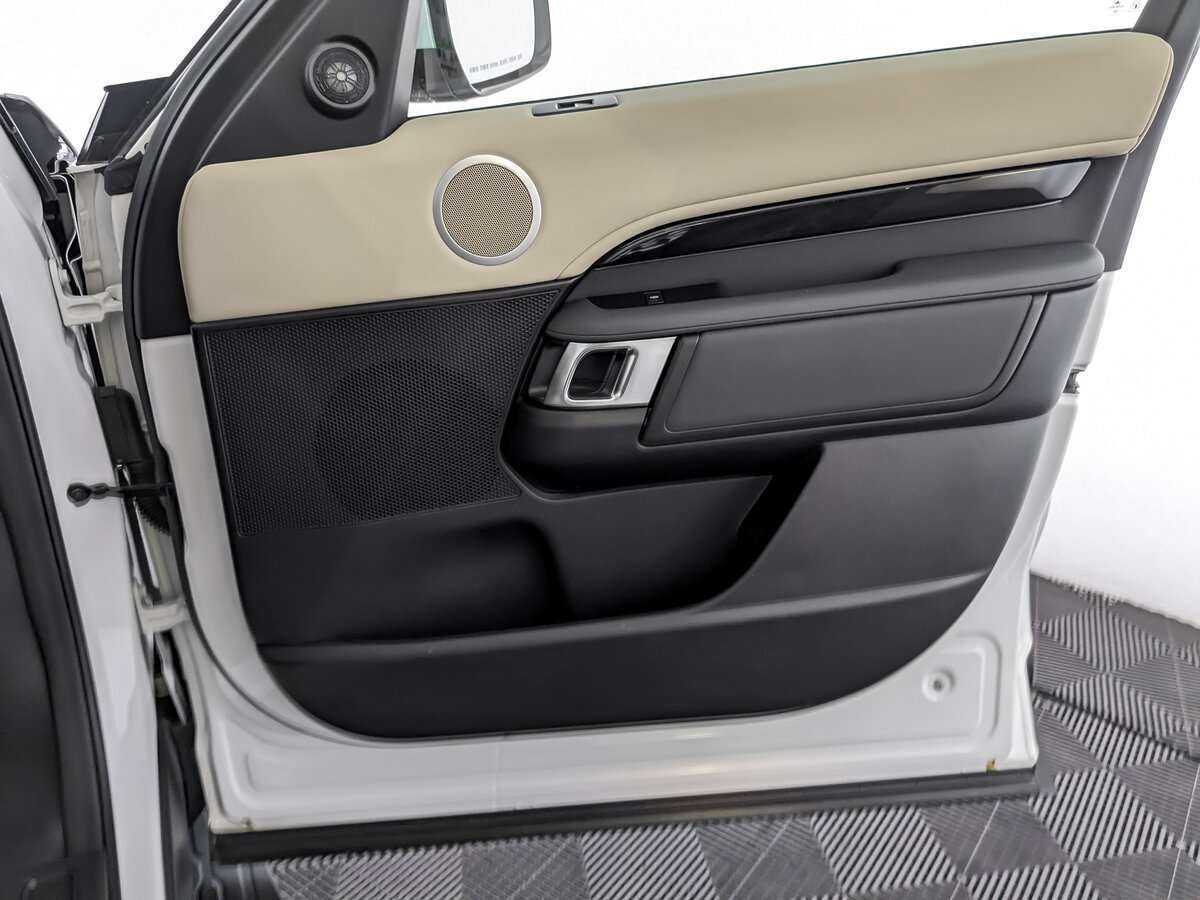 Land Rover Discovery 2018 года с пробегом. Фото: #20