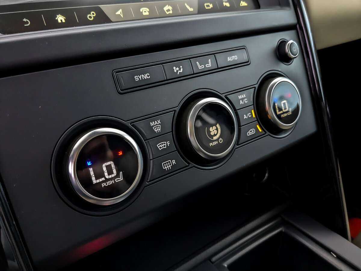 Land Rover Discovery 2018 года с пробегом. Фото: #21