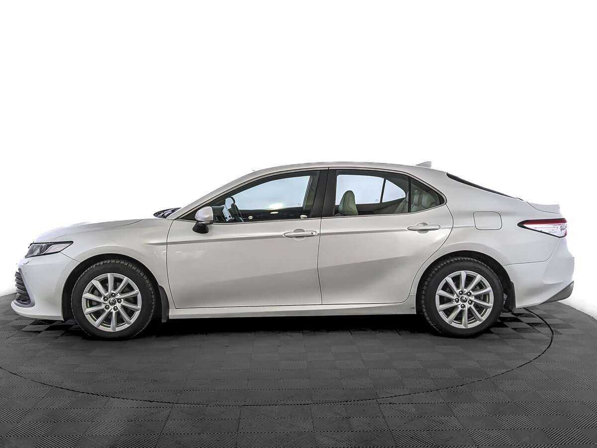 Toyota Camry 2021 года с пробегом. Фото: #7