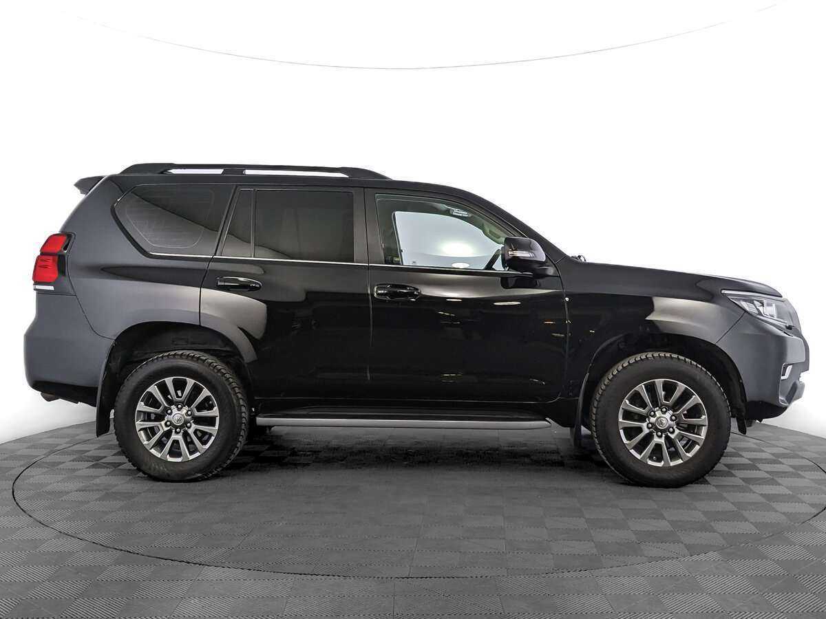 Toyota Land Cruiser Prado 2018 года с пробегом. Фото: #3
