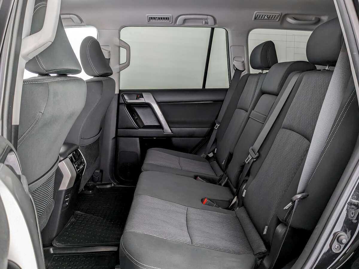 Toyota Land Cruiser Prado 2018 года с пробегом. Фото: #9