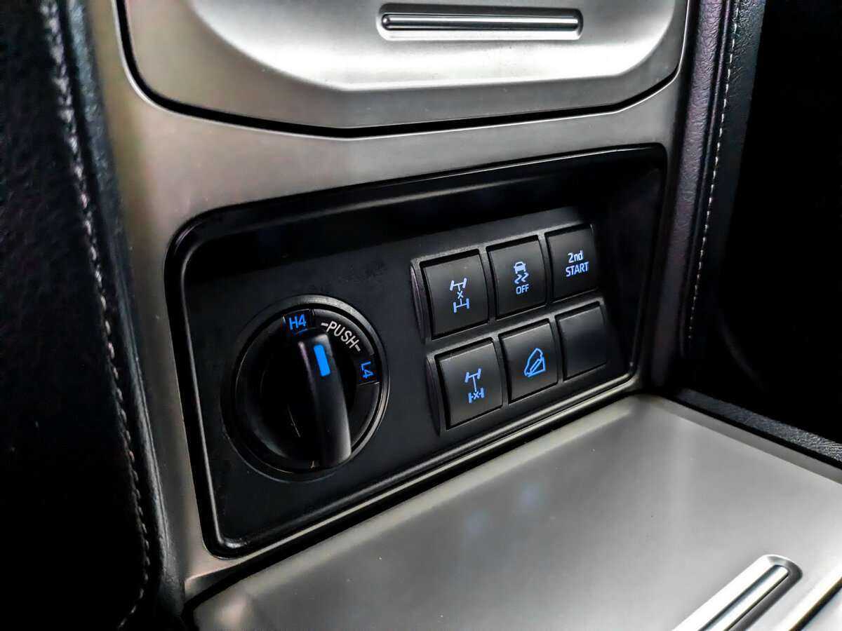 Toyota Land Cruiser Prado 2018 года с пробегом. Фото: #21