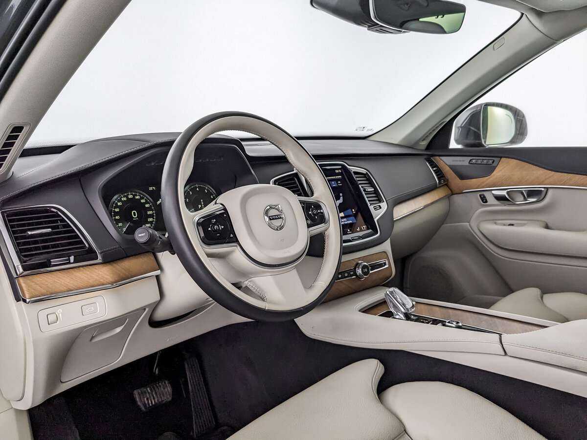 Volvo XC90 2021 года с пробегом. Фото: #12