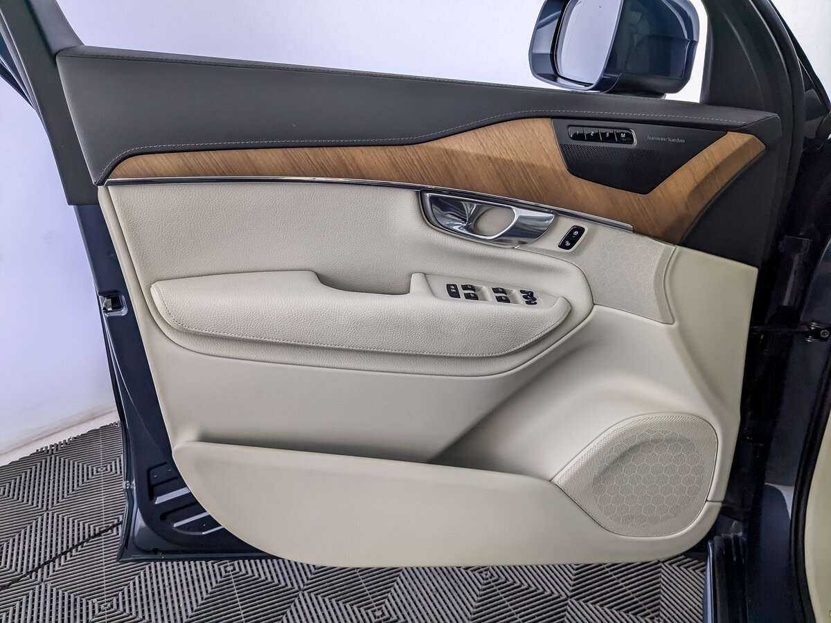 Volvo XC90 2021 года с пробегом. Фото: #13