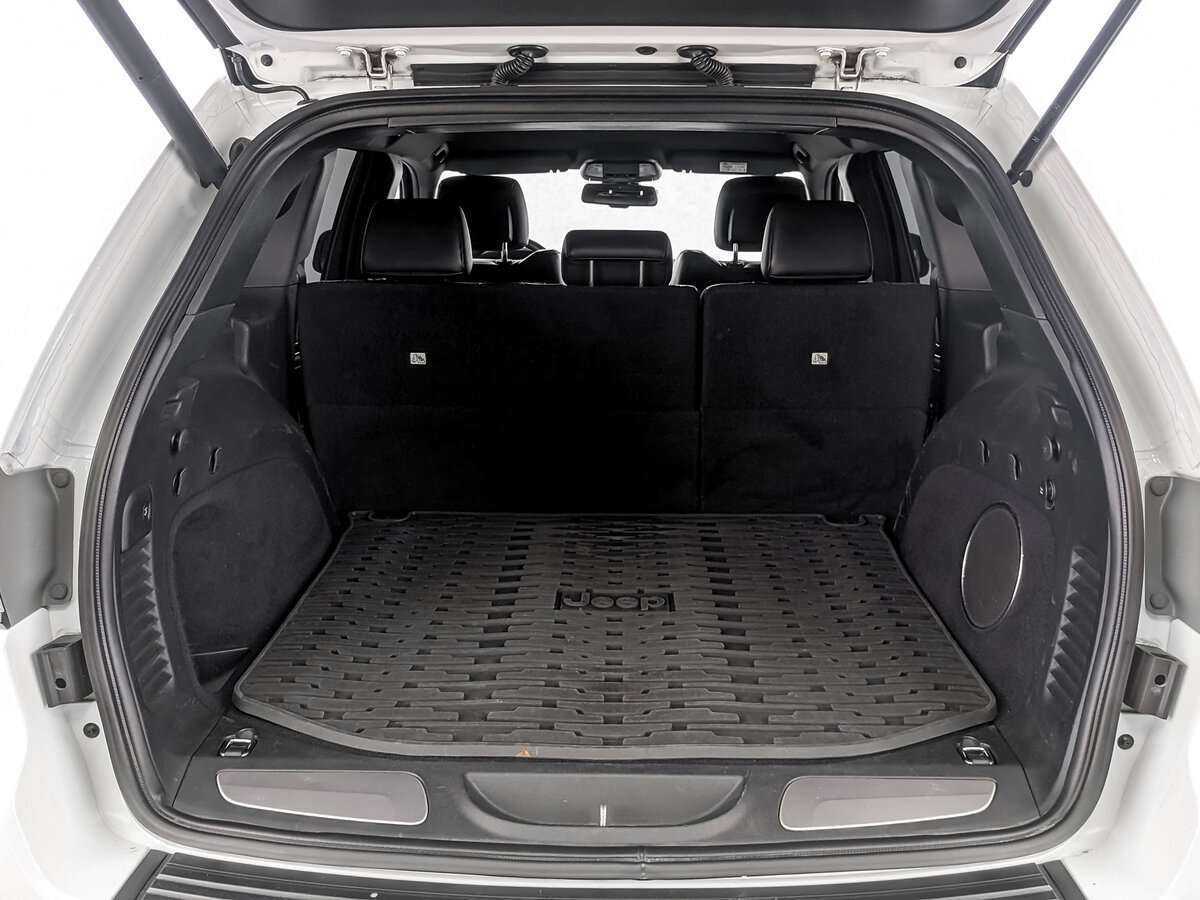 Jeep Grand Cherokee 2014 года с пробегом. Фото: #9