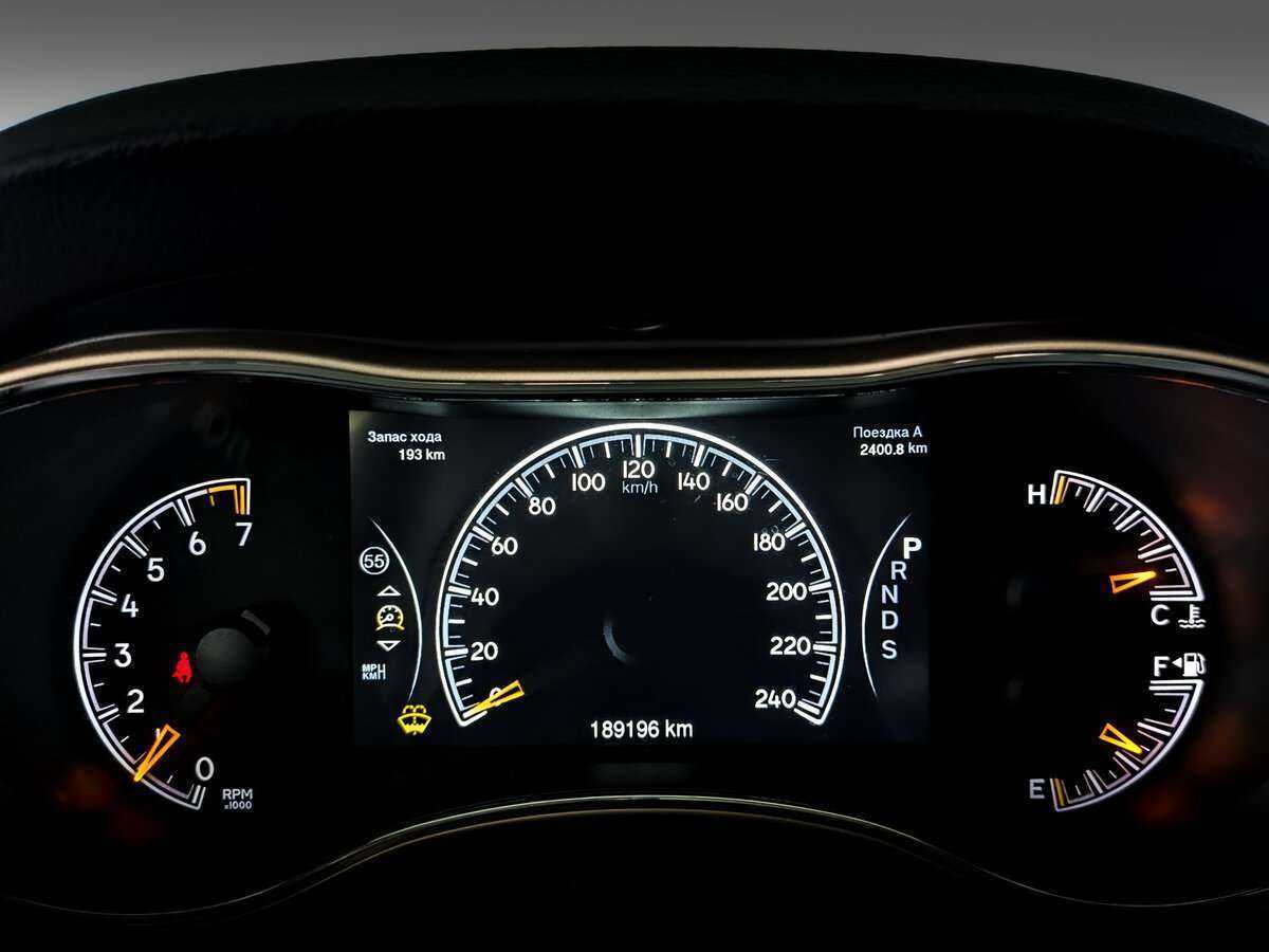 Jeep Grand Cherokee 2014 года с пробегом. Фото: #12