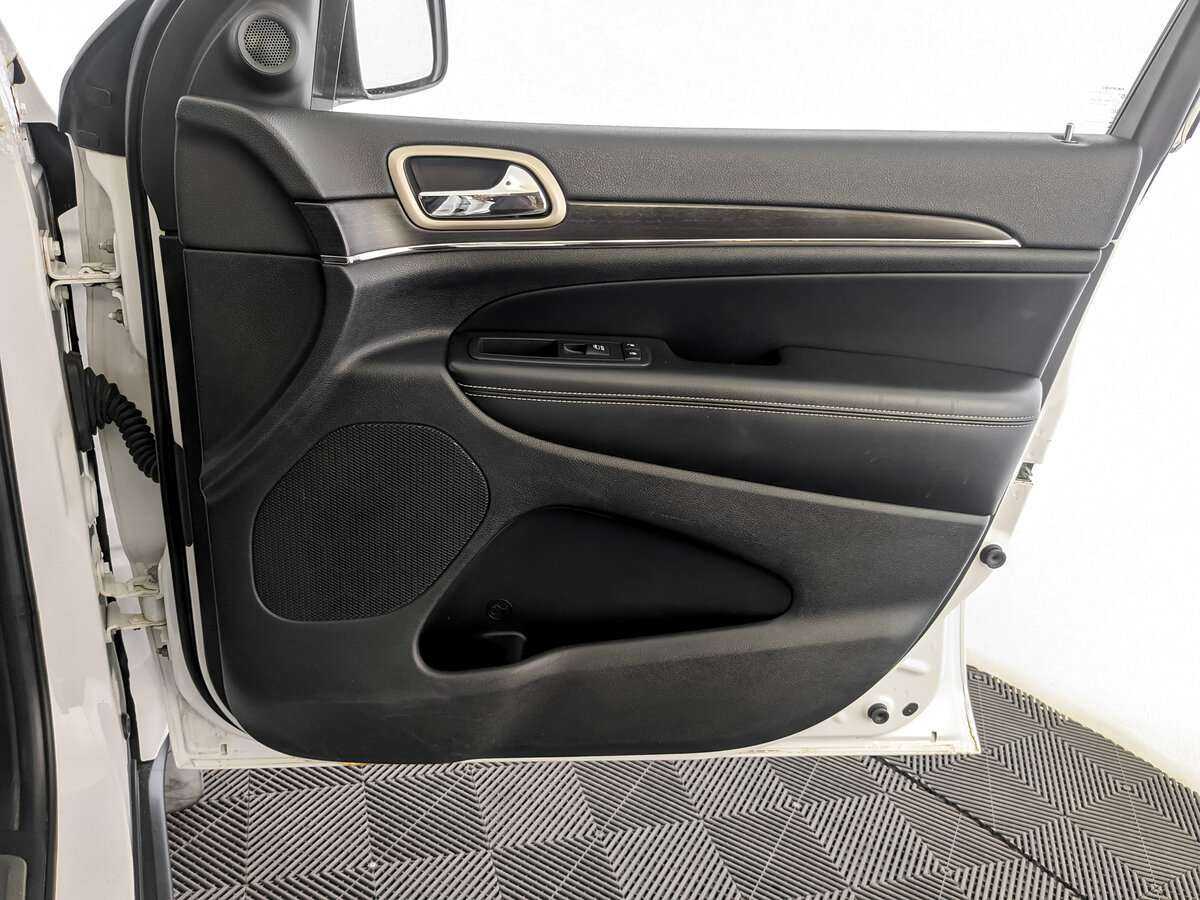 Jeep Grand Cherokee 2014 года с пробегом. Фото: #22