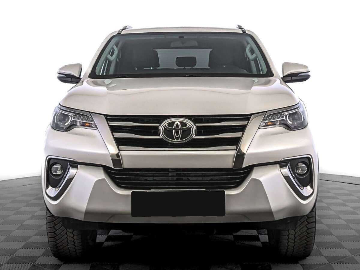 Toyota Fortuner 2019 года с пробегом. Фото: #1