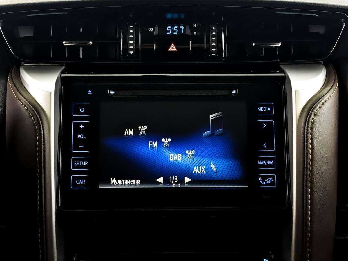 Toyota Fortuner 2019 года с пробегом. Фото: #12