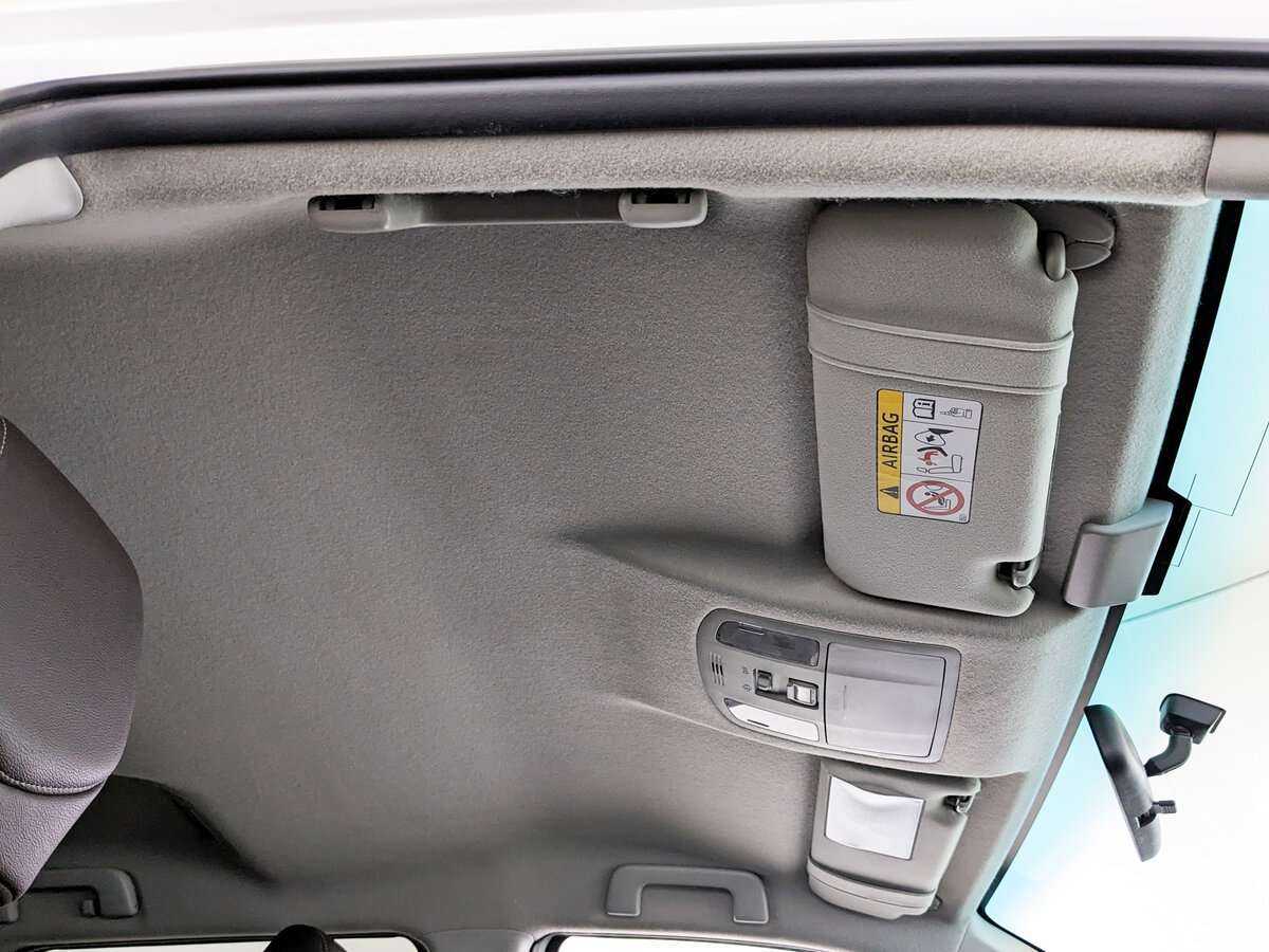 Toyota Fortuner 2019 года с пробегом. Фото: #18