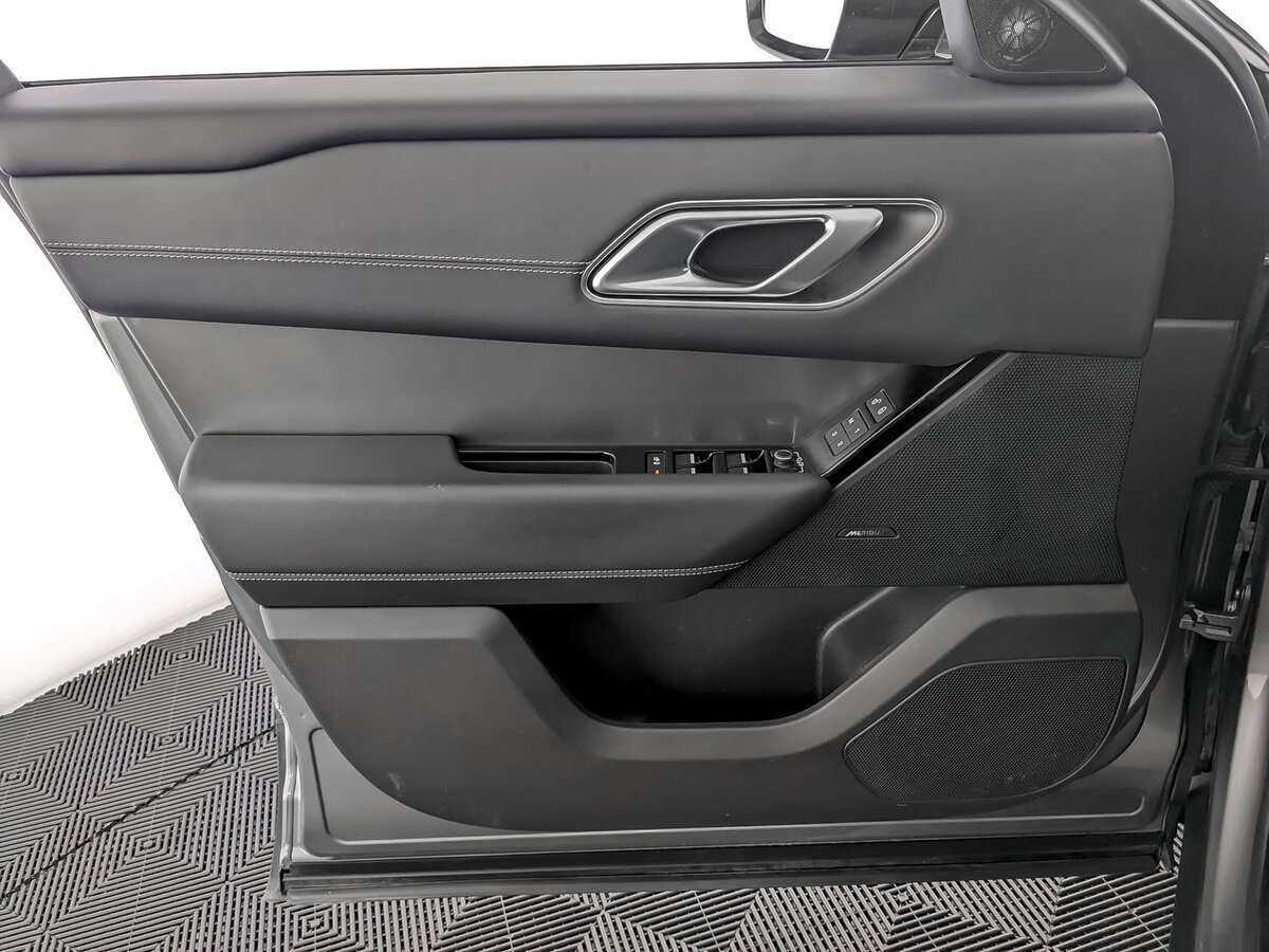 Land Rover Range Rover Velar 2019 года с пробегом. Фото: #14