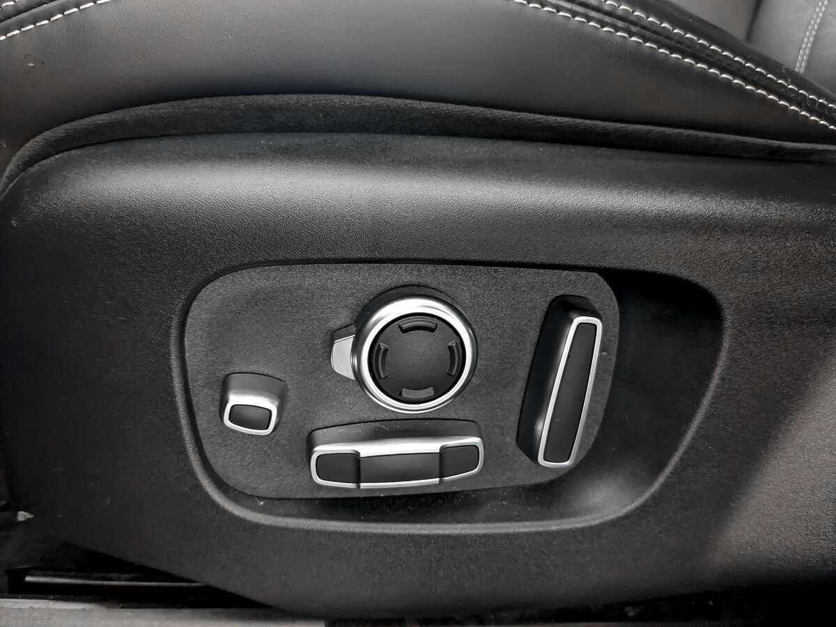 Land Rover Range Rover Velar 2019 года с пробегом. Фото: #15