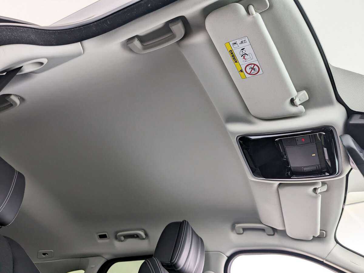 Land Rover Range Rover Velar 2019 года с пробегом. Фото: #18