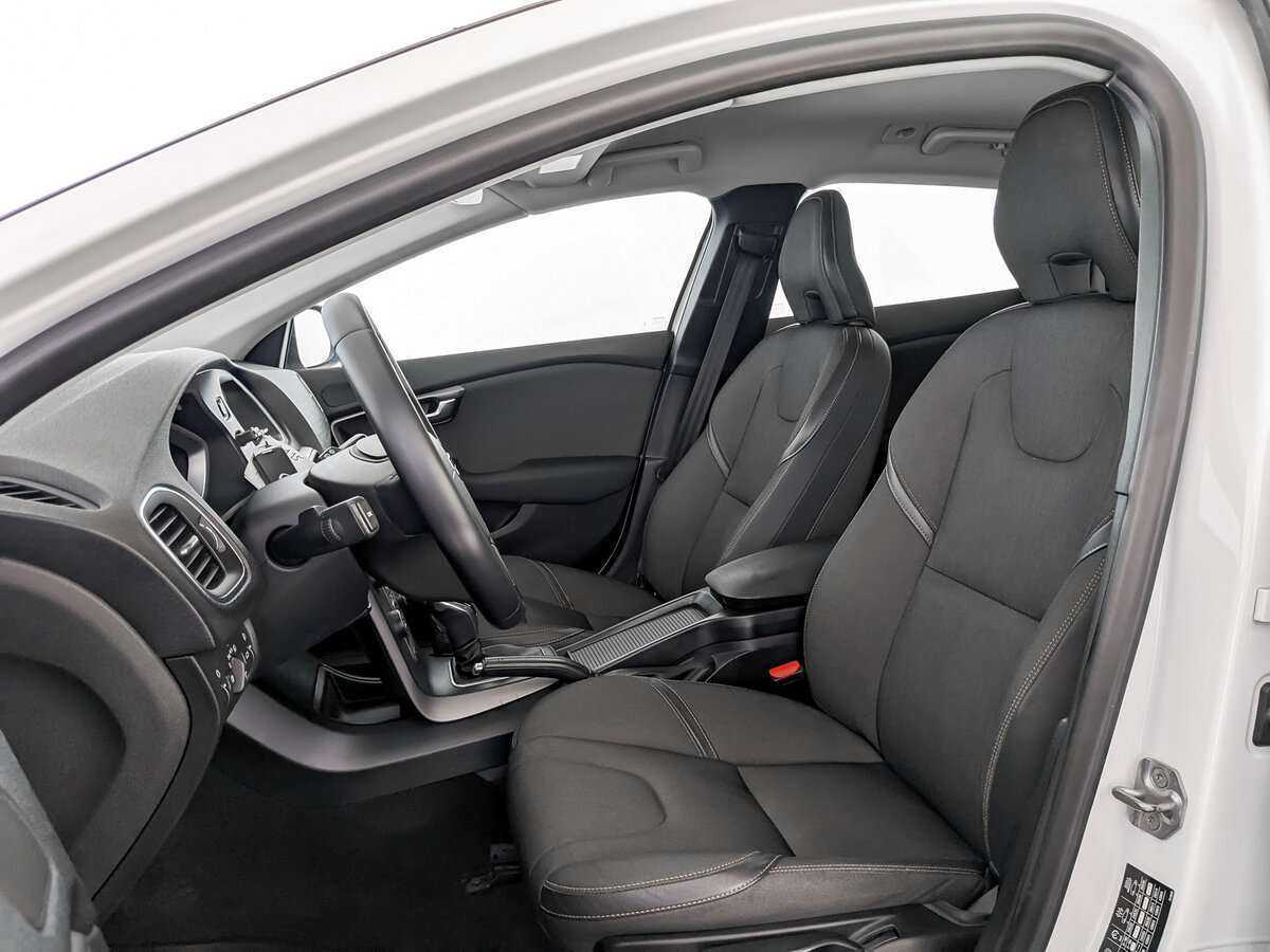 Volvo V40 Cross Country 2014 года с пробегом. Фото: #15