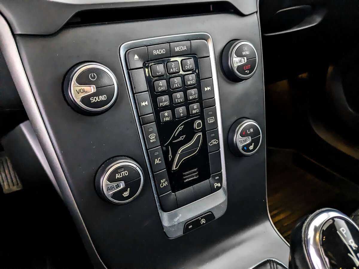 Volvo V40 Cross Country 2014 года с пробегом. Фото: #20