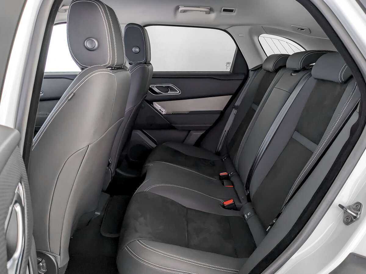 Land Rover Range Rover Velar 2019 года с пробегом. Фото: #9