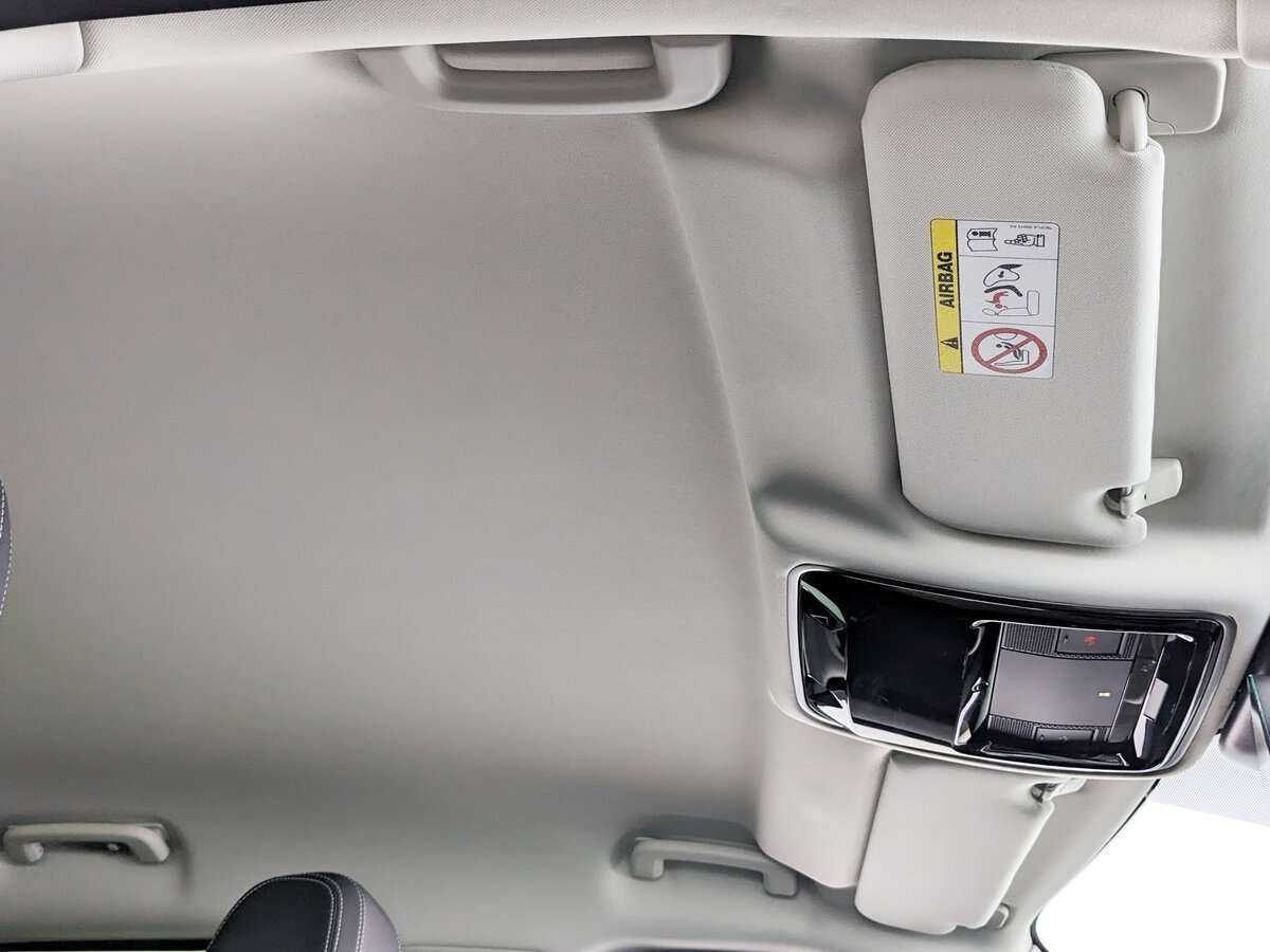 Land Rover Range Rover Velar 2019 года с пробегом. Фото: #17