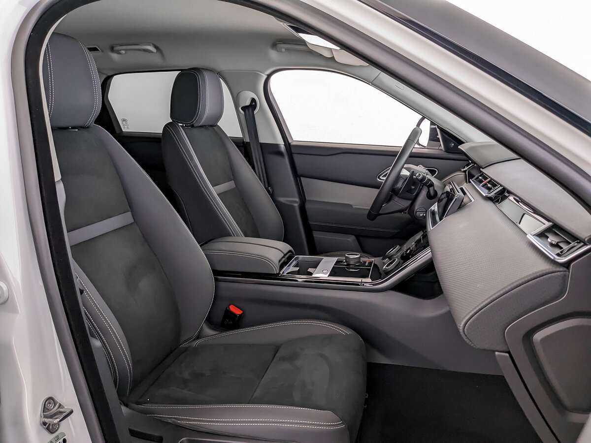 Land Rover Range Rover Velar 2019 года с пробегом. Фото: #18