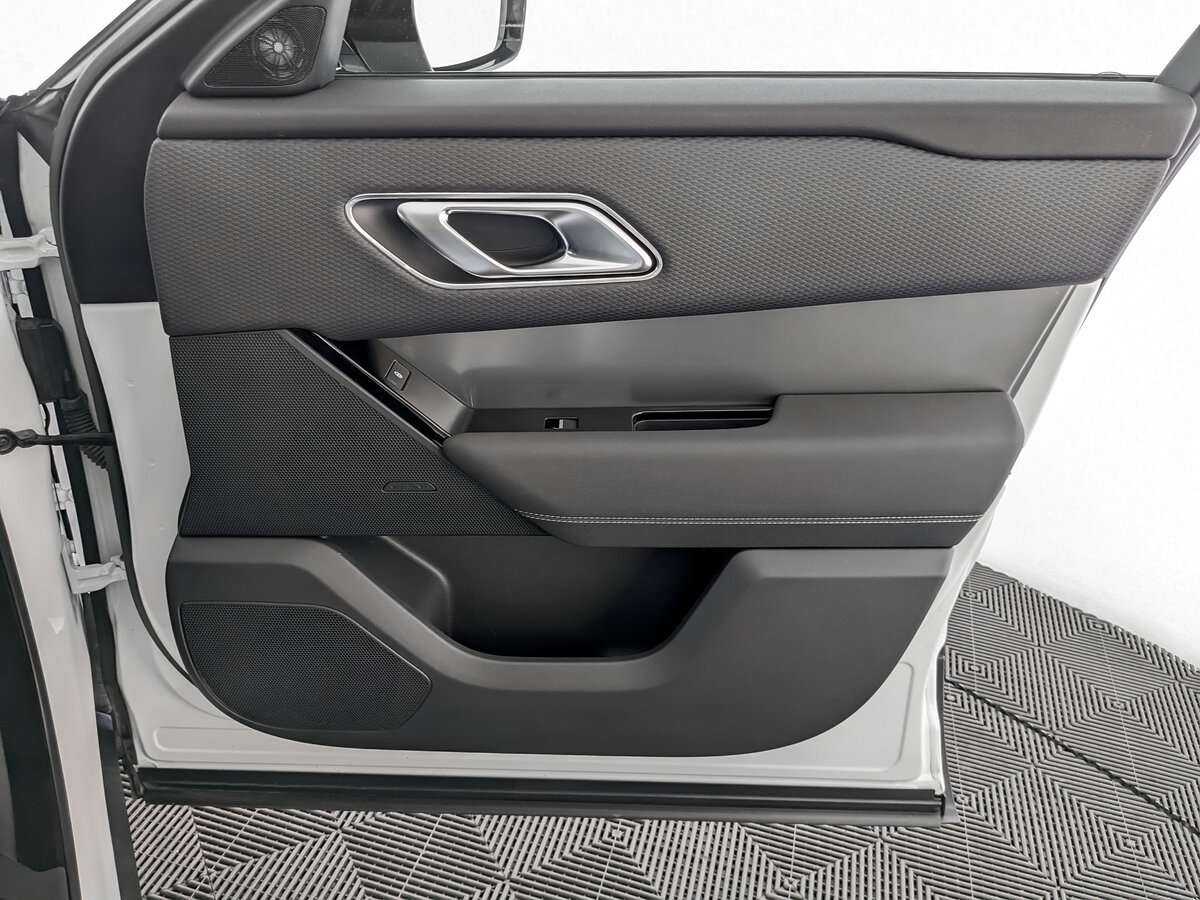 Land Rover Range Rover Velar 2019 года с пробегом. Фото: #19