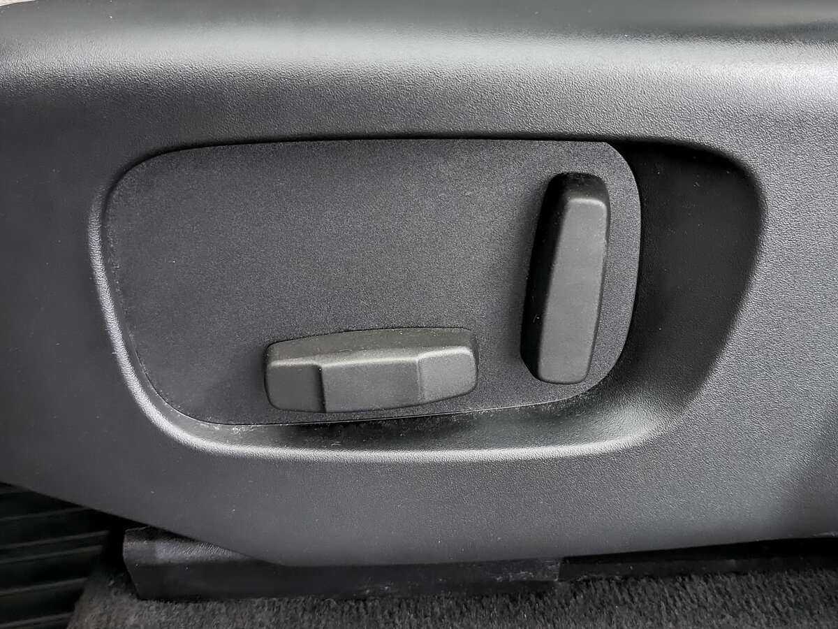 Land Rover Range Rover Velar 2019 года с пробегом. Фото: #16