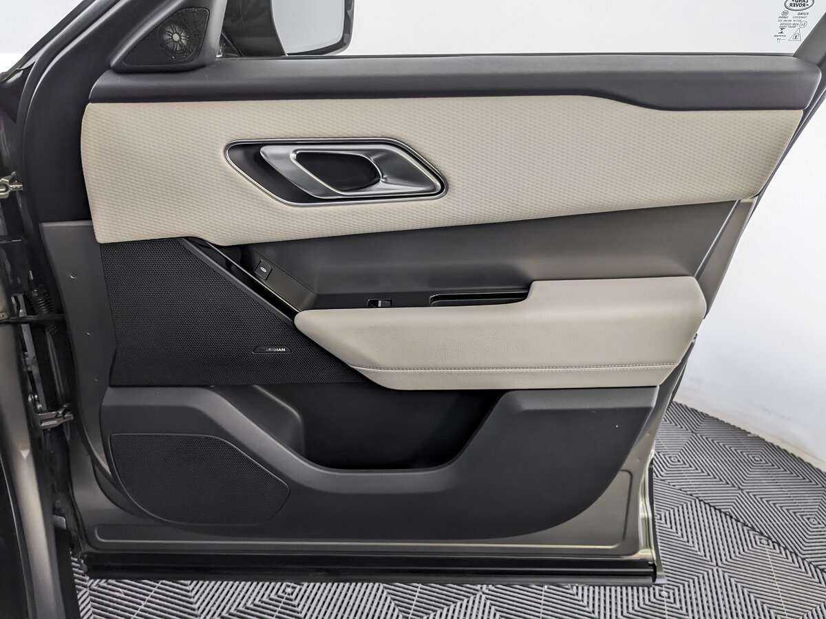 Land Rover Range Rover Velar 2019 года с пробегом. Фото: #21