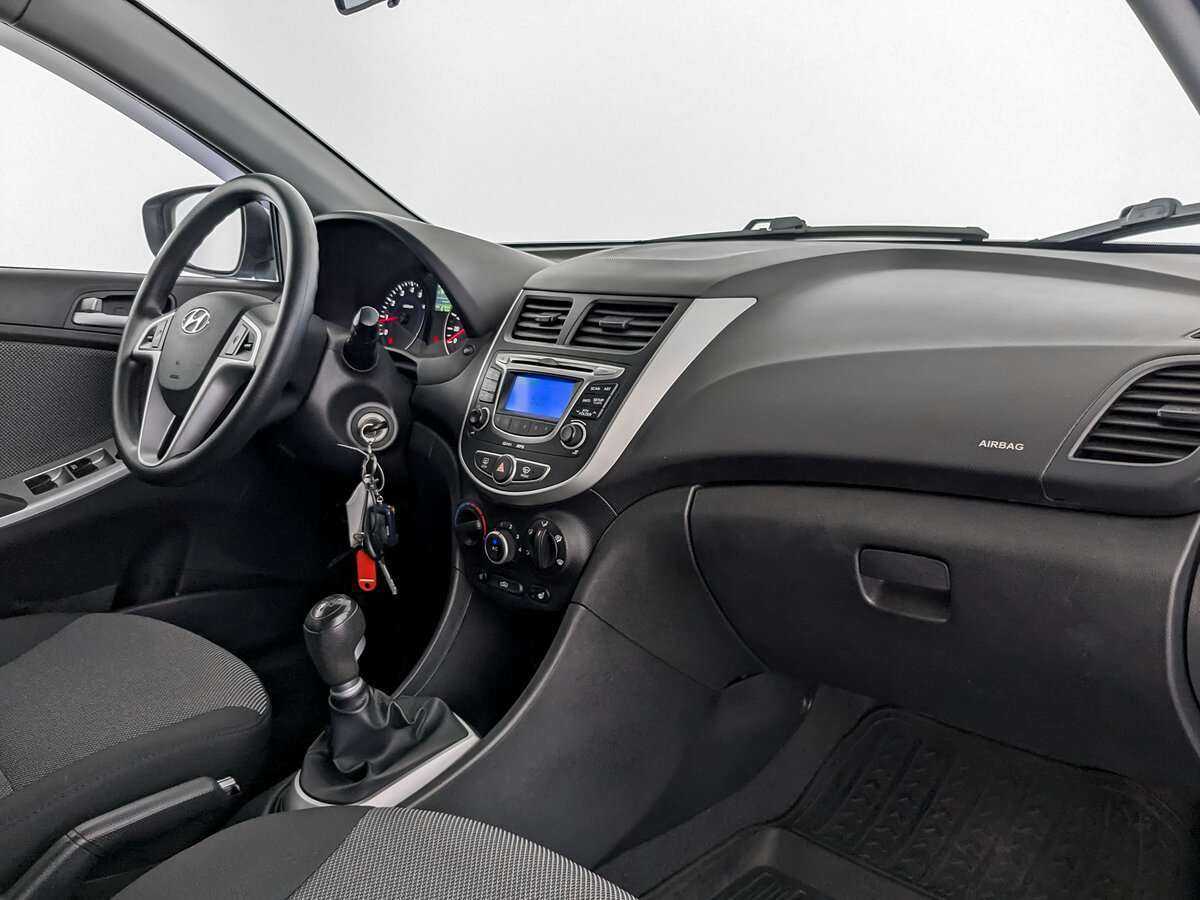 Hyundai Solaris 2011 года с пробегом. Фото: #5