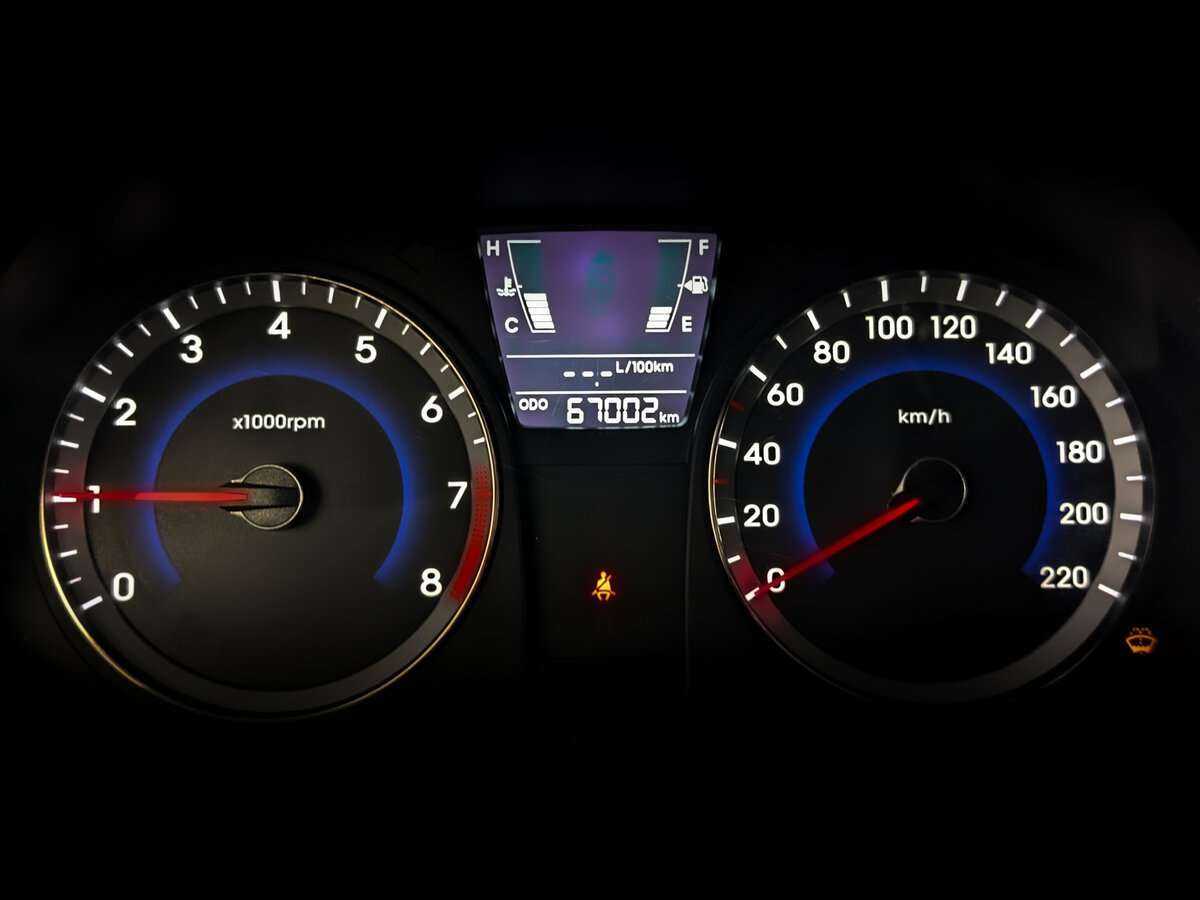 Hyundai Solaris 2011 года с пробегом. Фото: #7