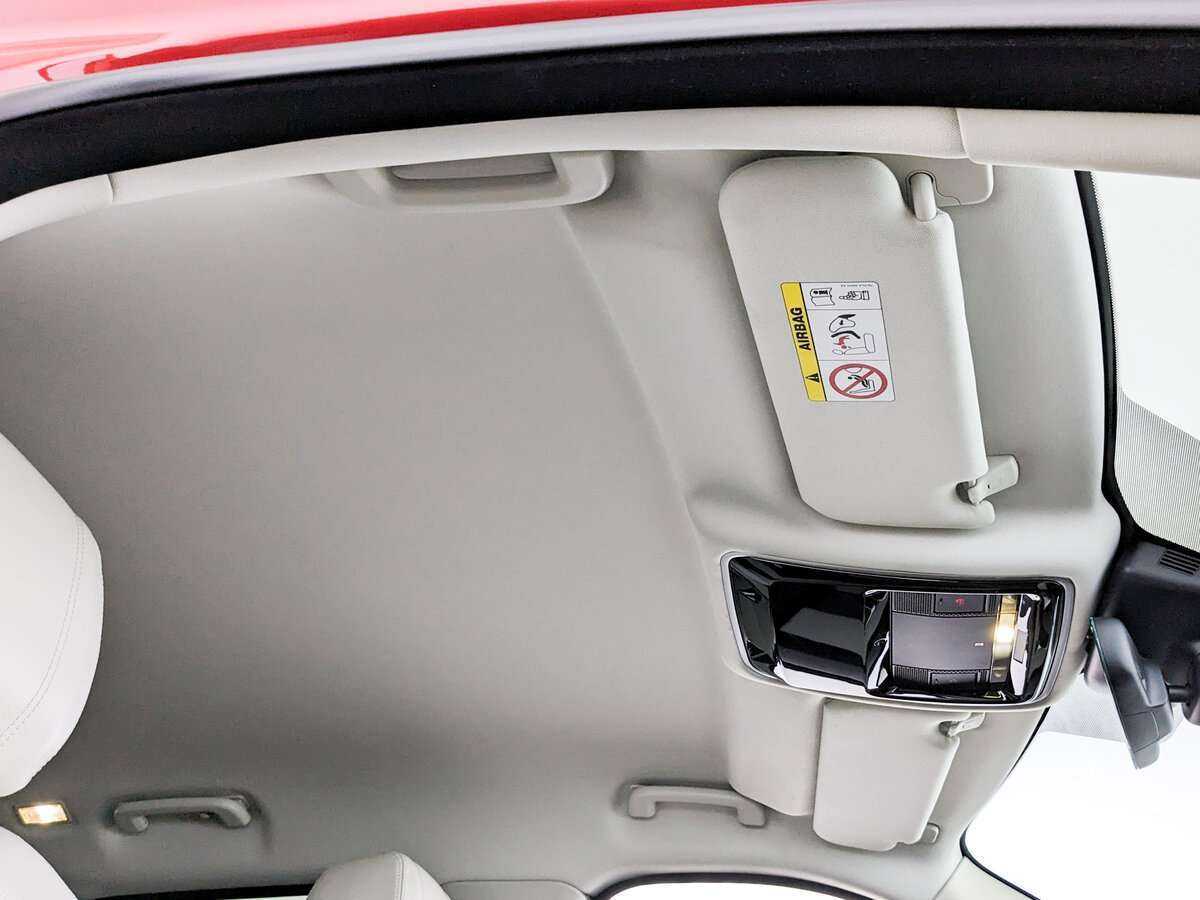 Land Rover Range Rover Velar 2020 года с пробегом. Фото: #19