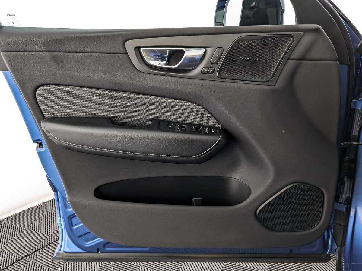 Volvo XC60 2019 года с пробегом. Фото: #14