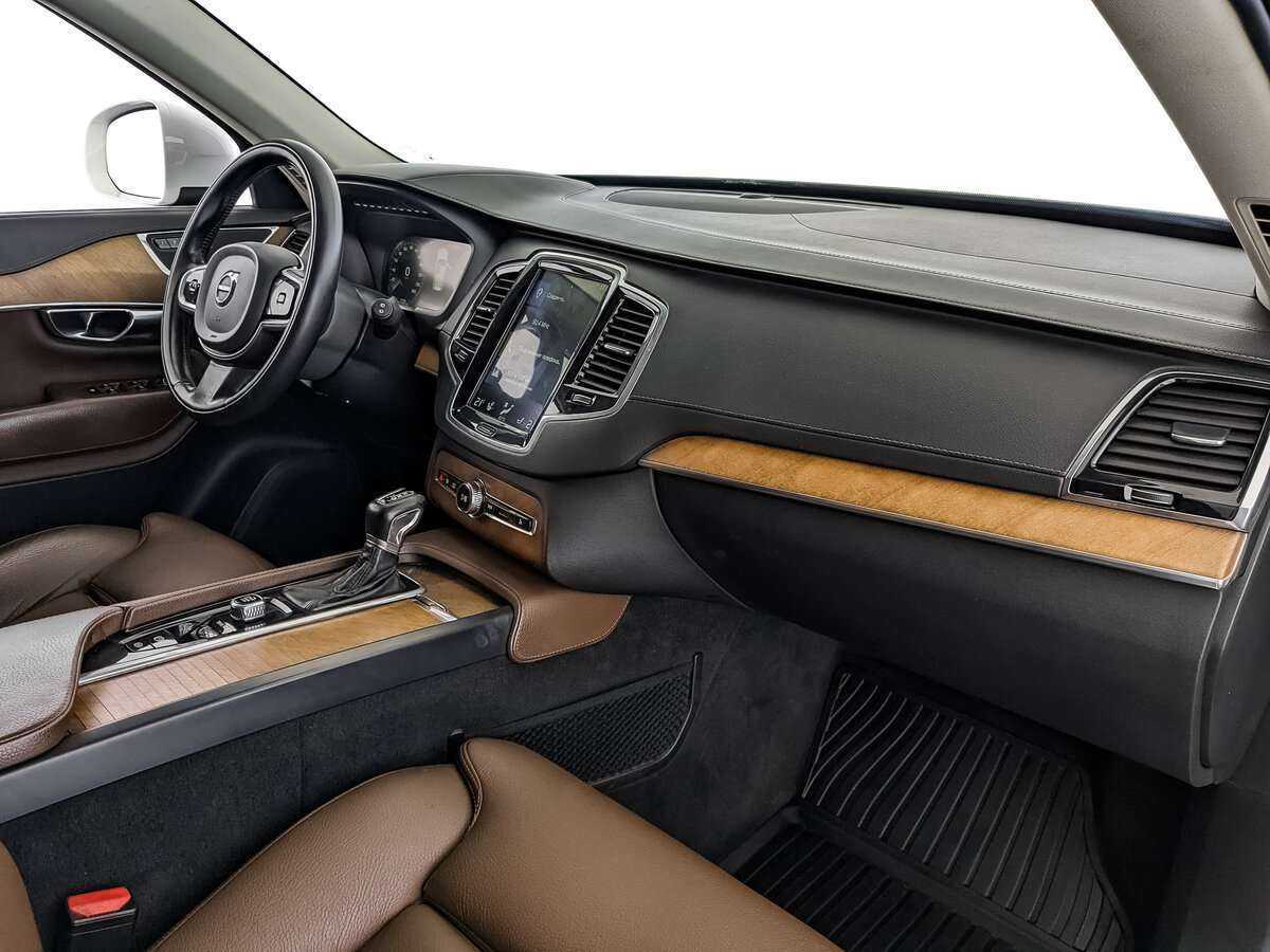 Volvo XC90 2019 года с пробегом. Фото: #8