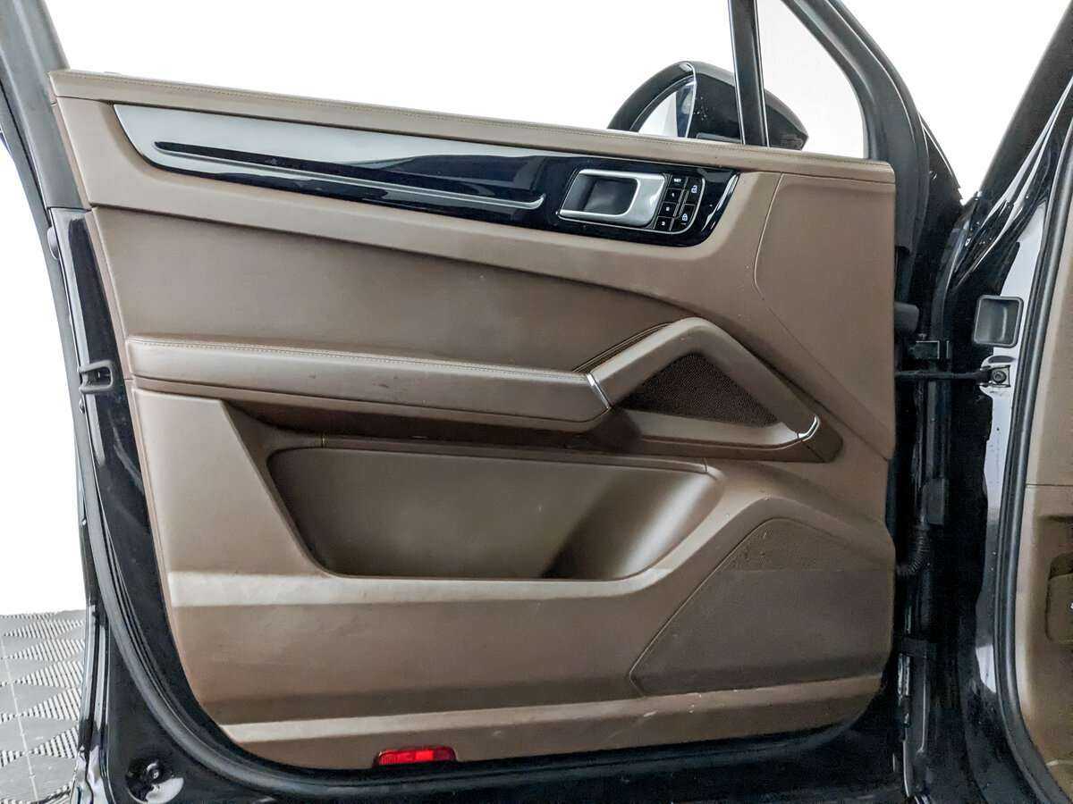 Porsche Cayenne 2019 года с пробегом. Фото: #11
