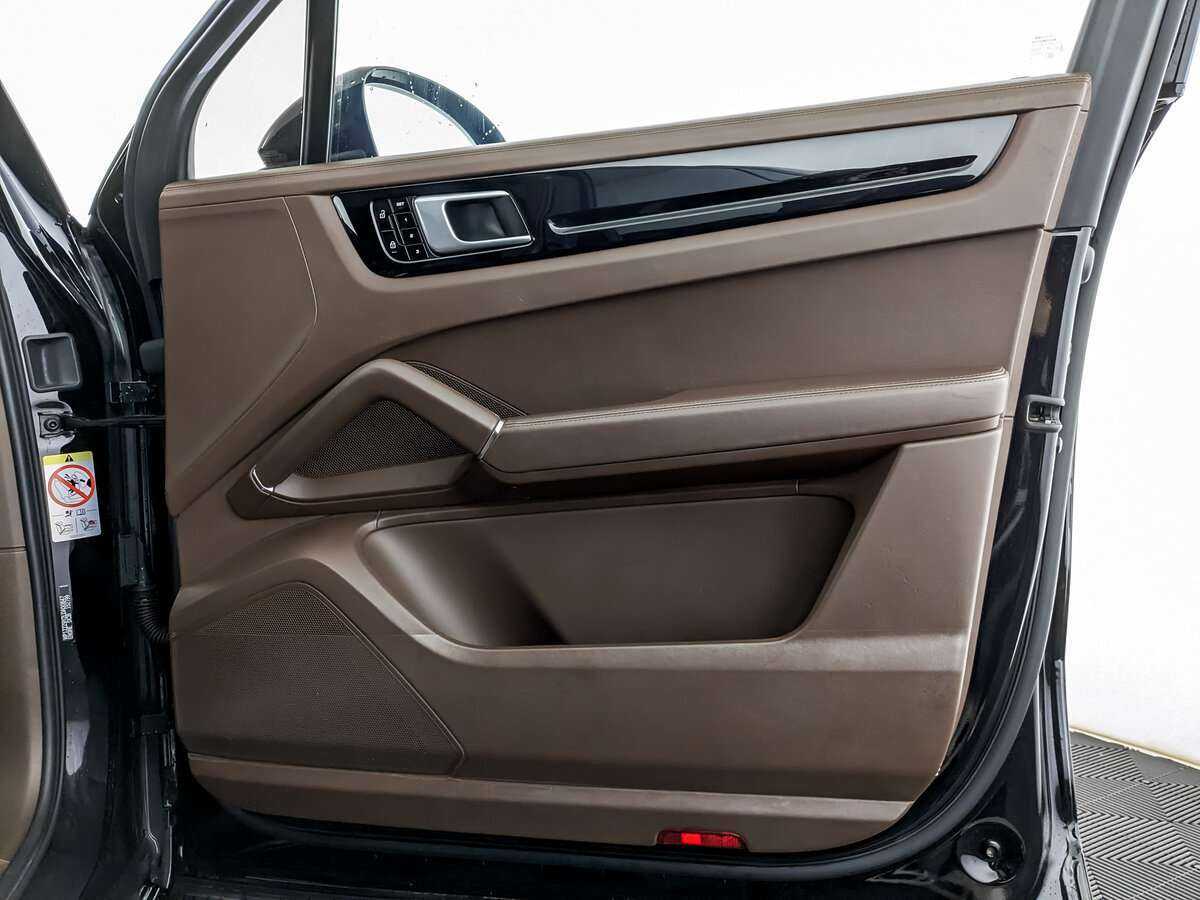 Porsche Cayenne 2019 года с пробегом. Фото: #17