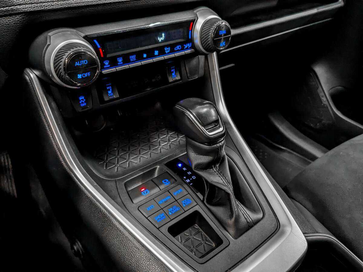 Toyota RAV4 2021 года с пробегом. Фото: #20