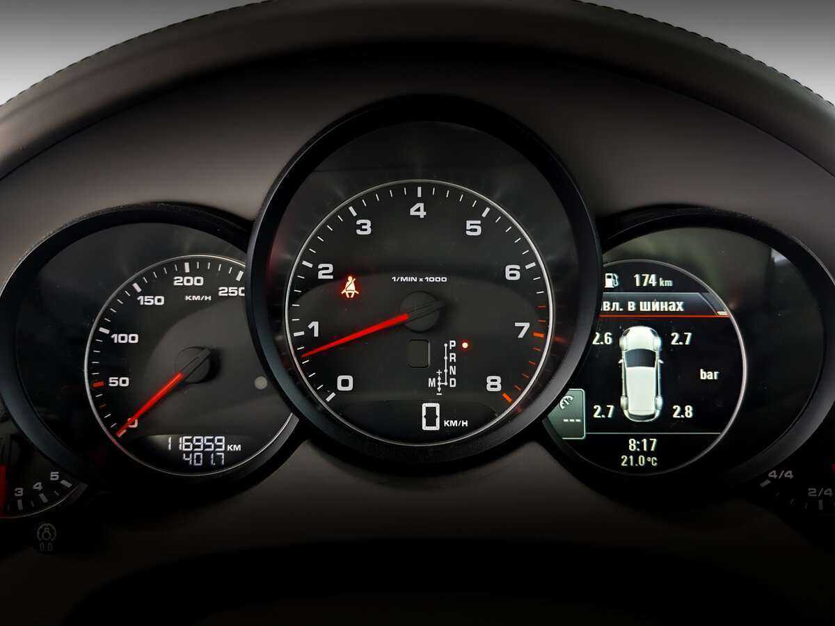 Porsche Cayenne 2012 года с пробегом. Фото: #10