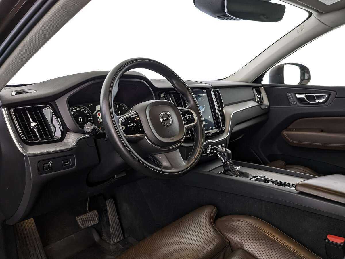 Volvo XC60 2018 года с пробегом. Фото: #10
