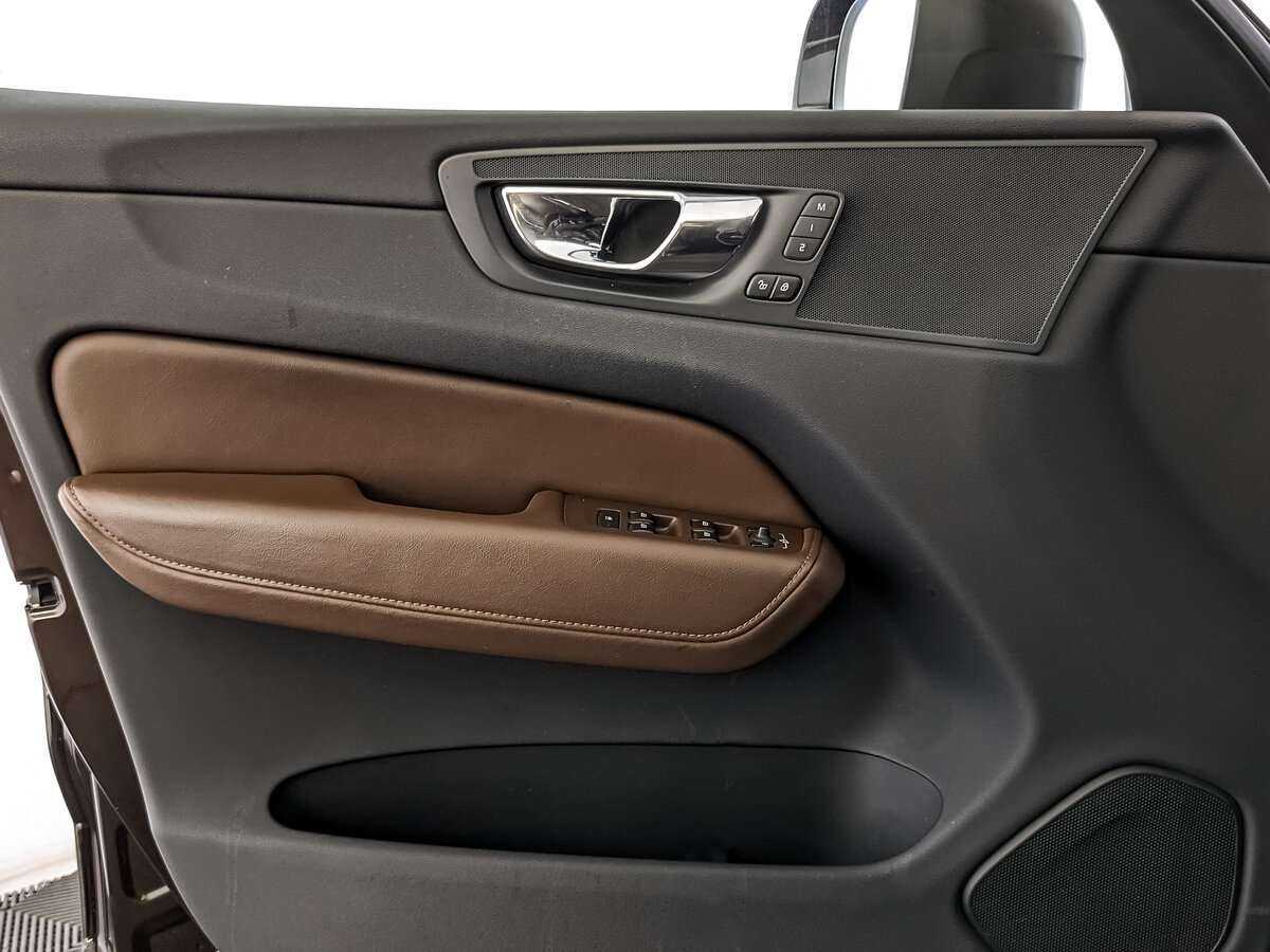 Volvo XC60 2018 года с пробегом. Фото: #13