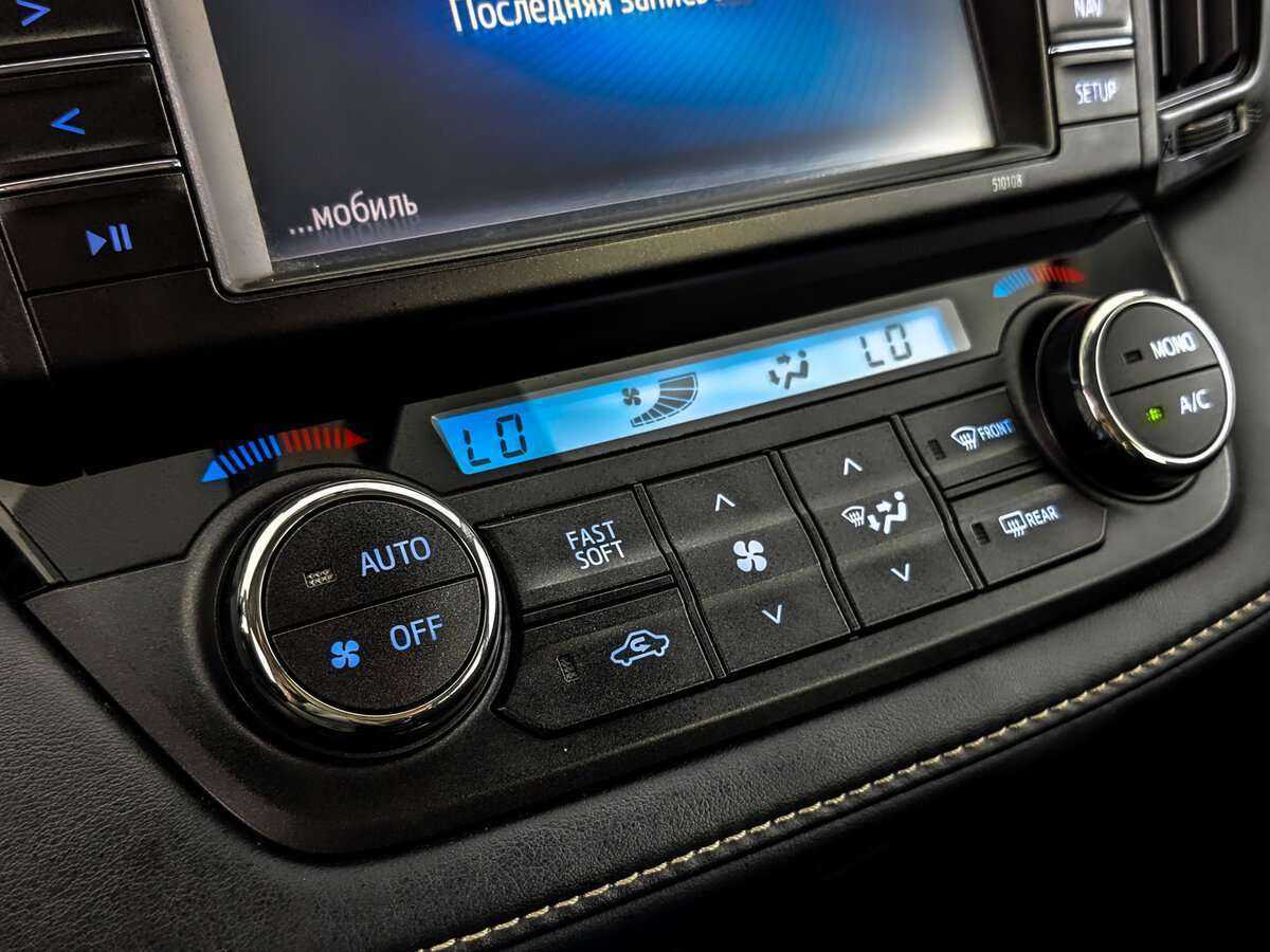 Toyota RAV4 2019 года с пробегом. Фото: #20