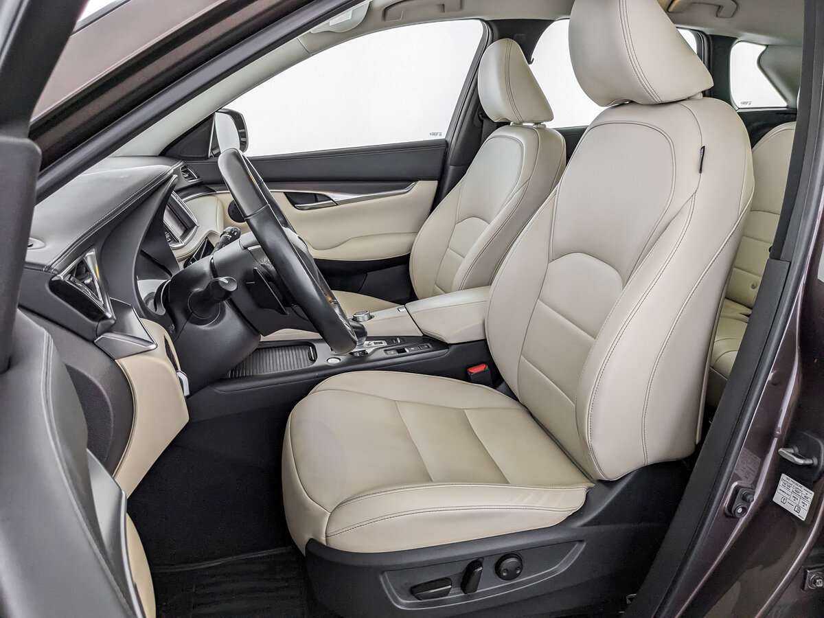 Infiniti QX50 2018 года с пробегом. Фото: #15